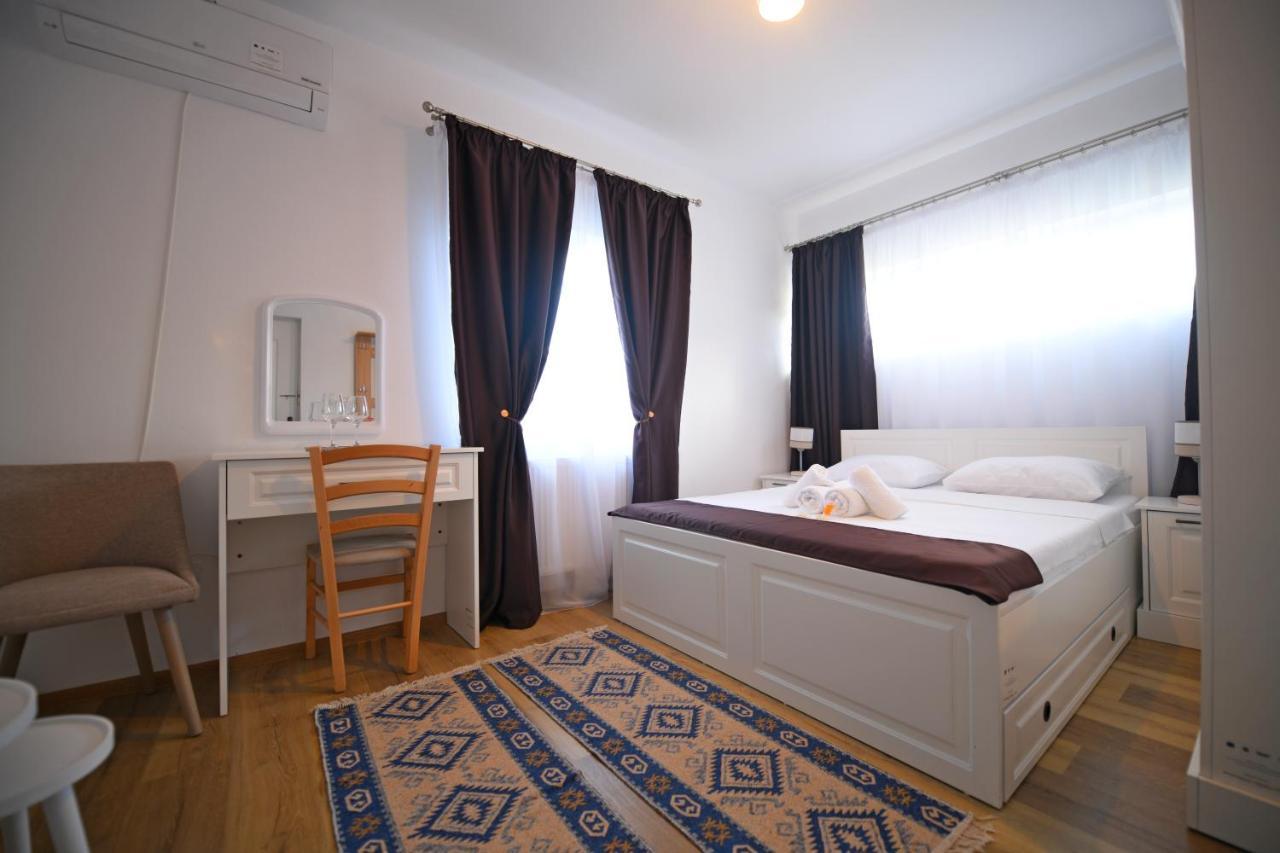 Pensiunea HERA Hațeg Exterior foto