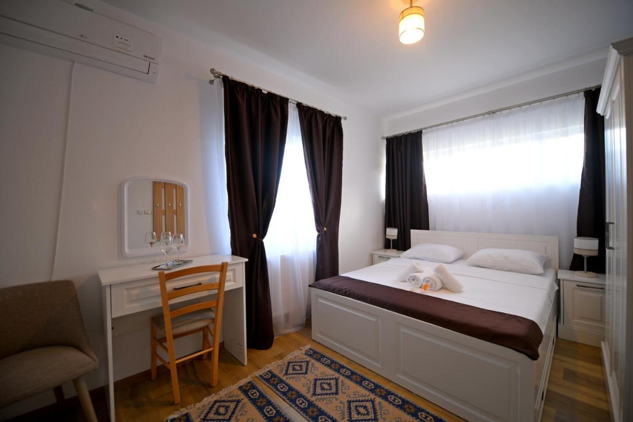 Pensiunea HERA Hațeg Exterior foto